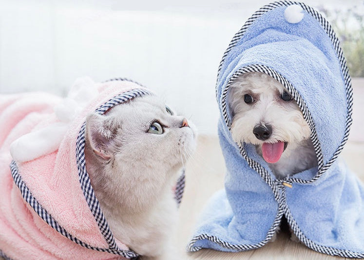 Pet bathrobe